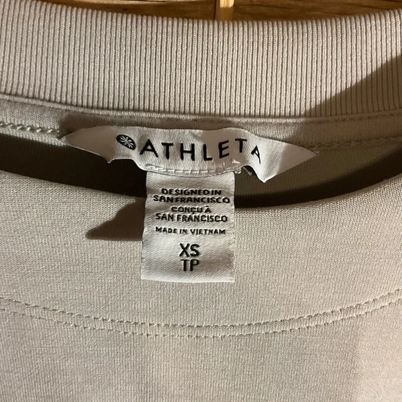 Athleta Luxe High/Low Crewneck - Picture 8 of 11
